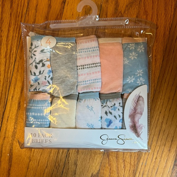 NWT Jessica Simpson Girl’s 10 Pack Briefs Panties Underwear Size 4 - Picture 1 of 4